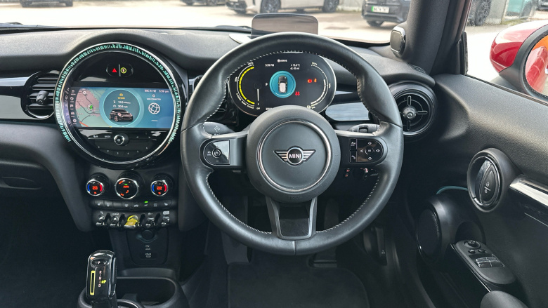 MINI Hatchback 135kW Cooper S Level 3 33kWh 3dr Auto Electric Hatchback